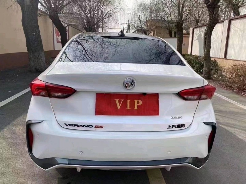 青岛21年别克威朗9