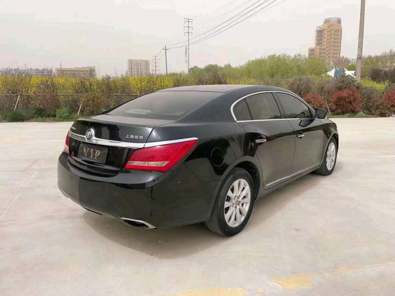 徐州15年别克君越8