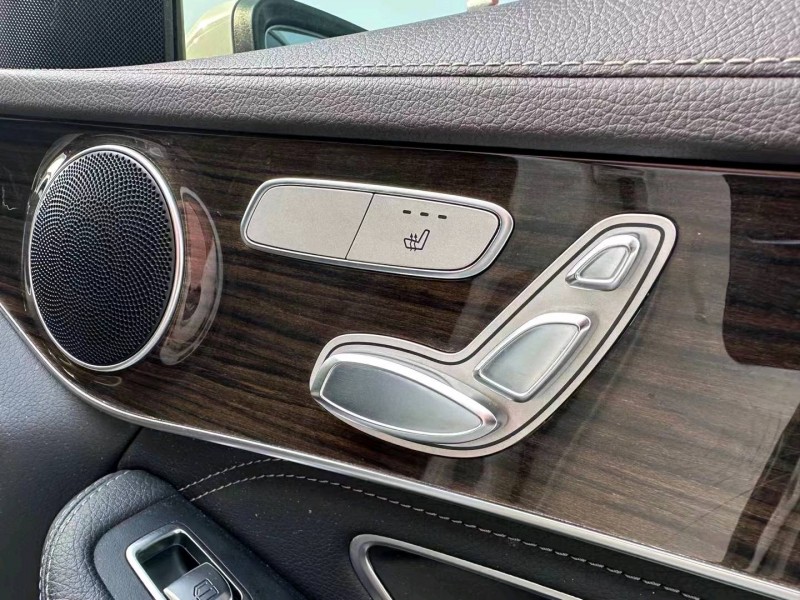 济宁17年奔驰GLC4