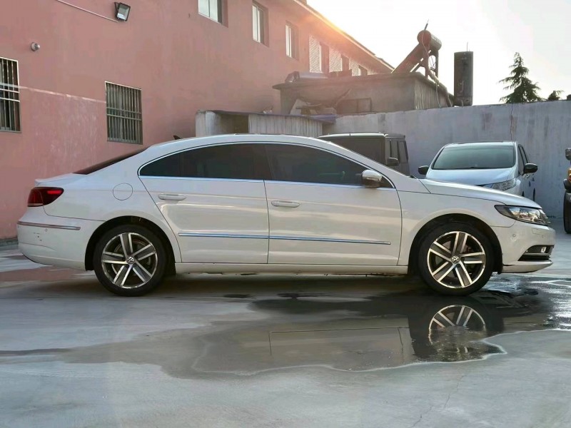 济宁17年大众CC3