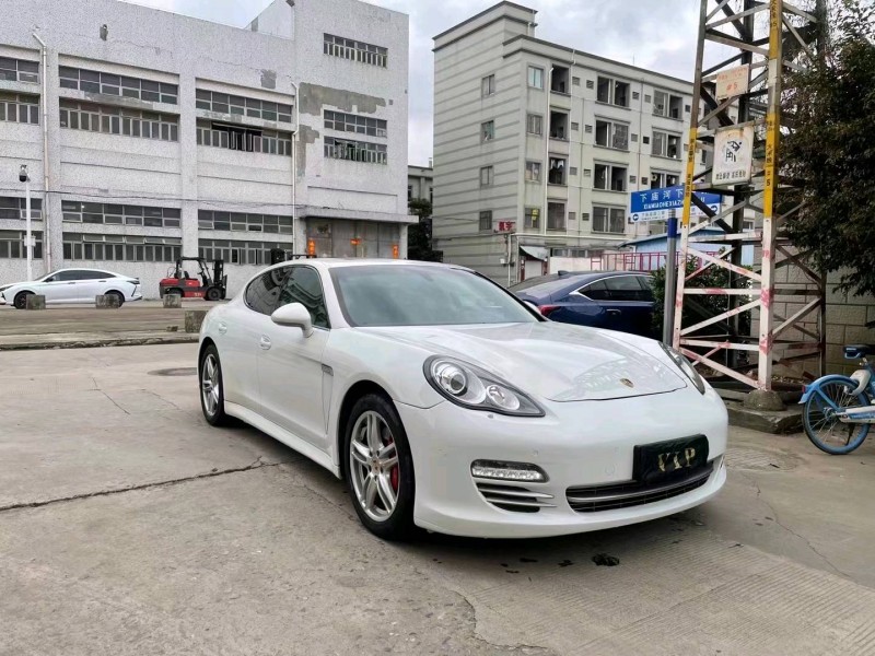 东莞13年保时捷帕拉梅拉3