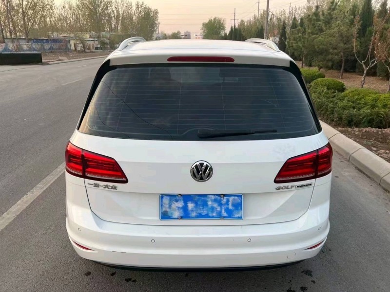 潍坊17年大众高尔夫·嘉旅5