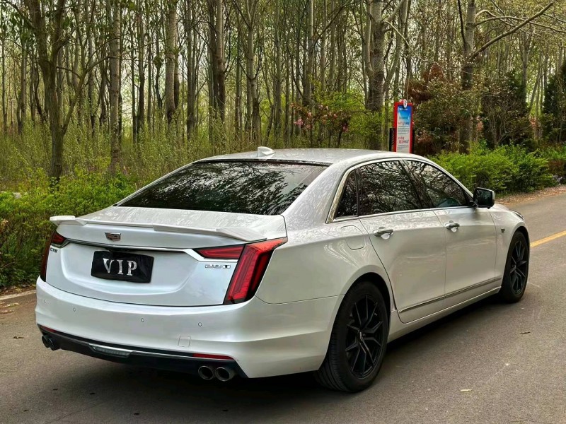 淄博20年凯迪拉克CT67