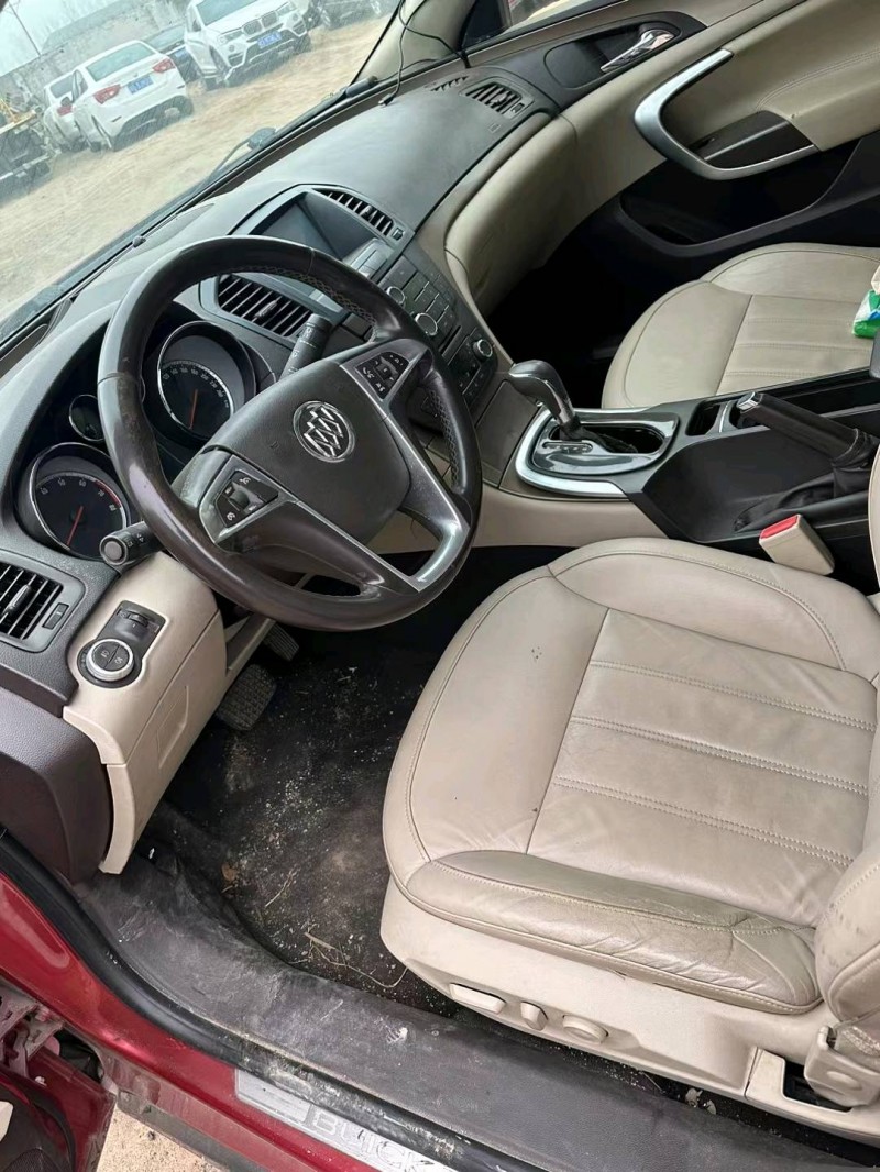 临沂11年别克君威5