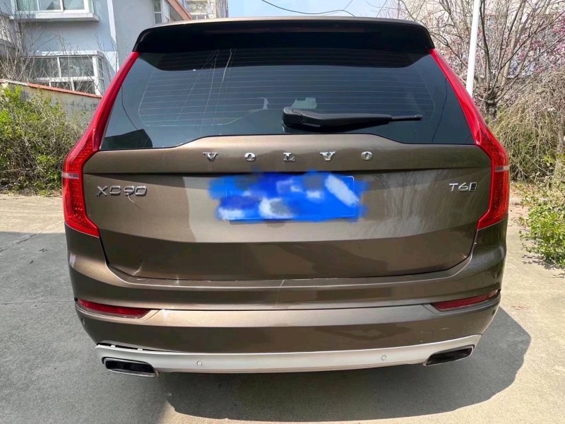 青岛16年沃尔沃XC909
