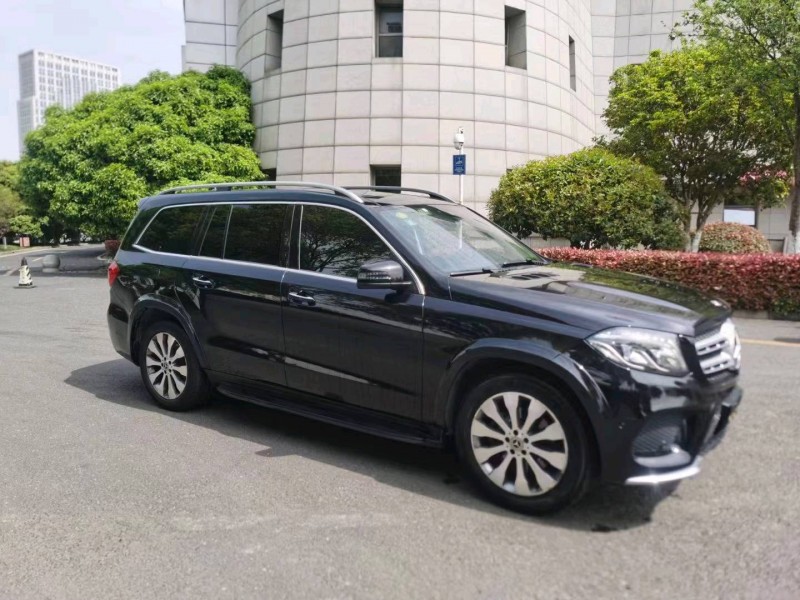 苏州17年奔驰GLS2