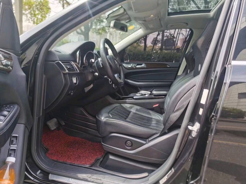 苏州17年奔驰GLS4