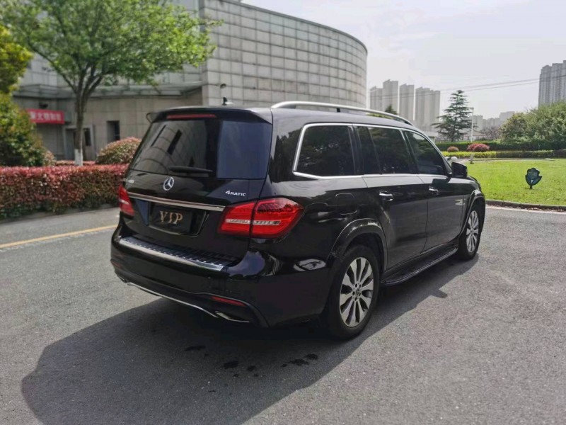 苏州17年奔驰GLS8