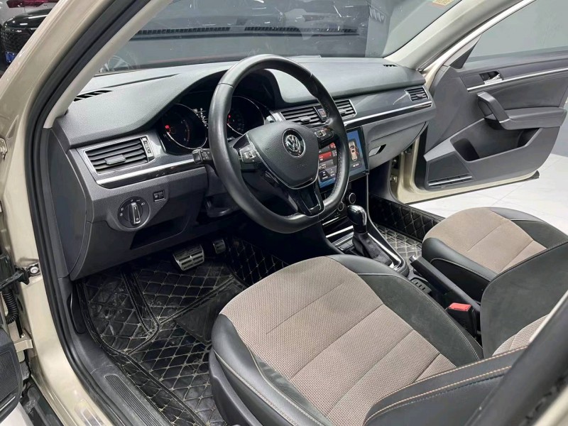 成都18年大众蔚领5