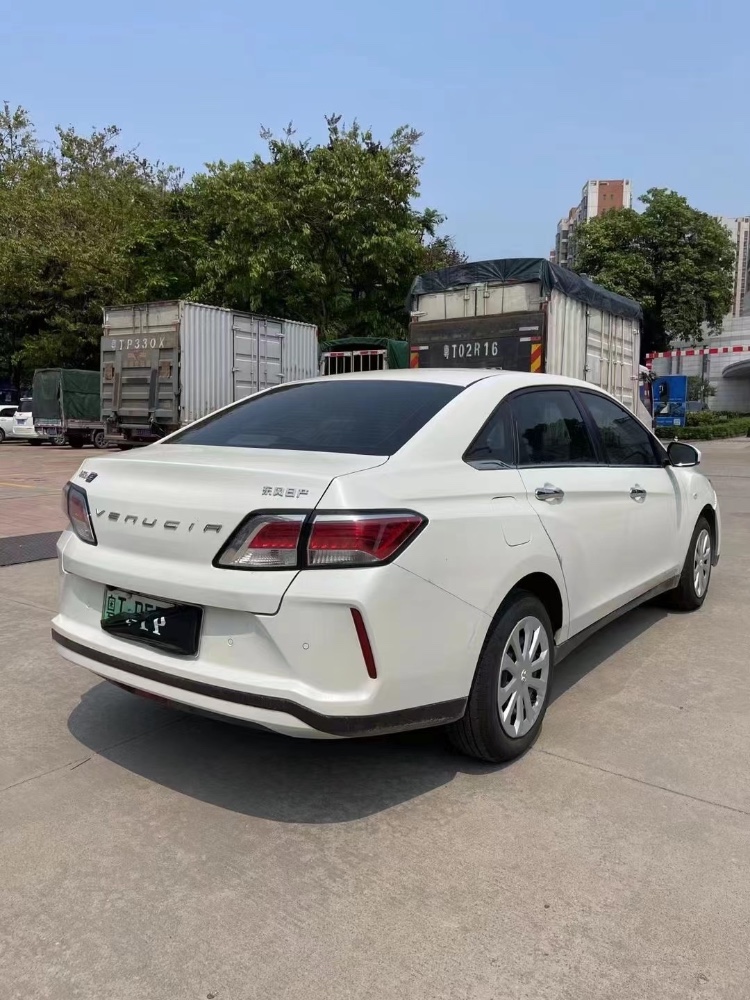 深圳22年啟辰D606