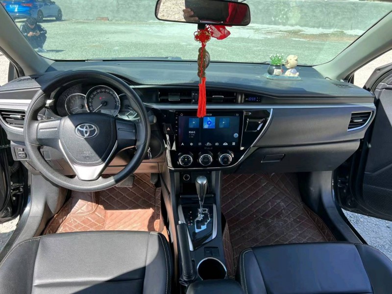 成都15年丰田卡罗拉9