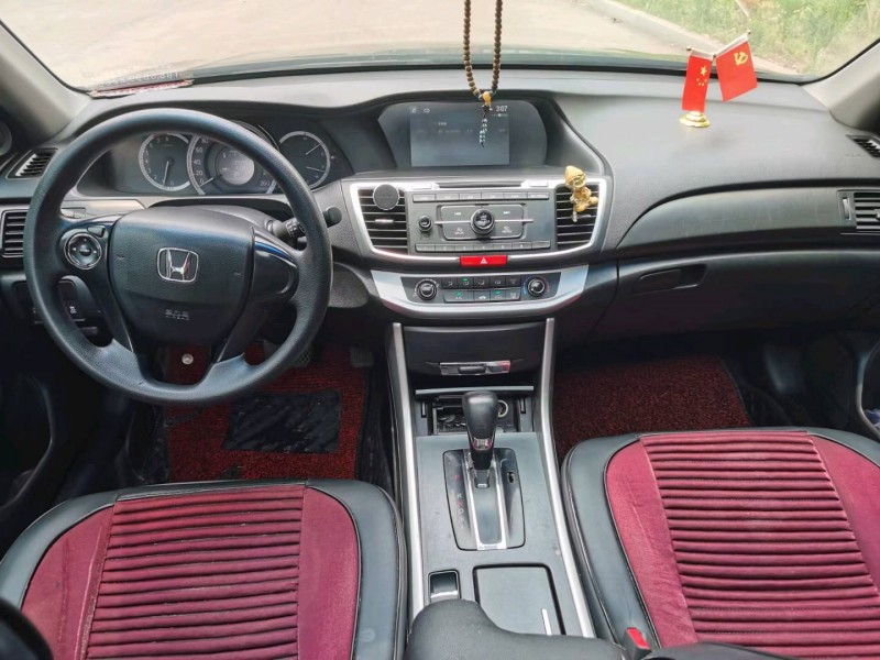 济南14年本田雅阁5