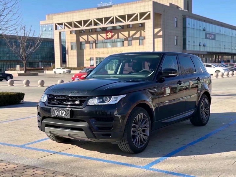 济南18年路虎揽胜运动3