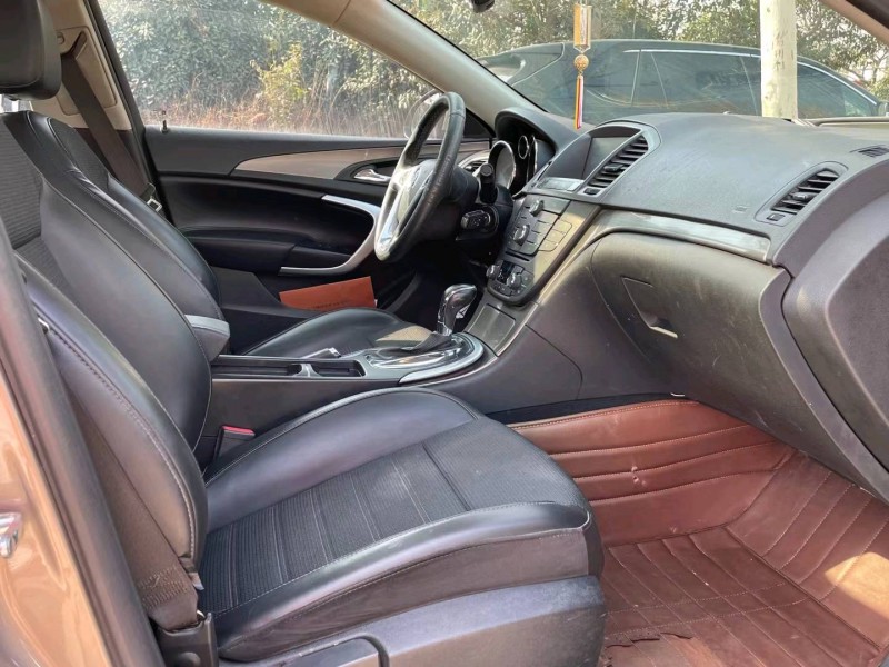 济宁13年别克君威5