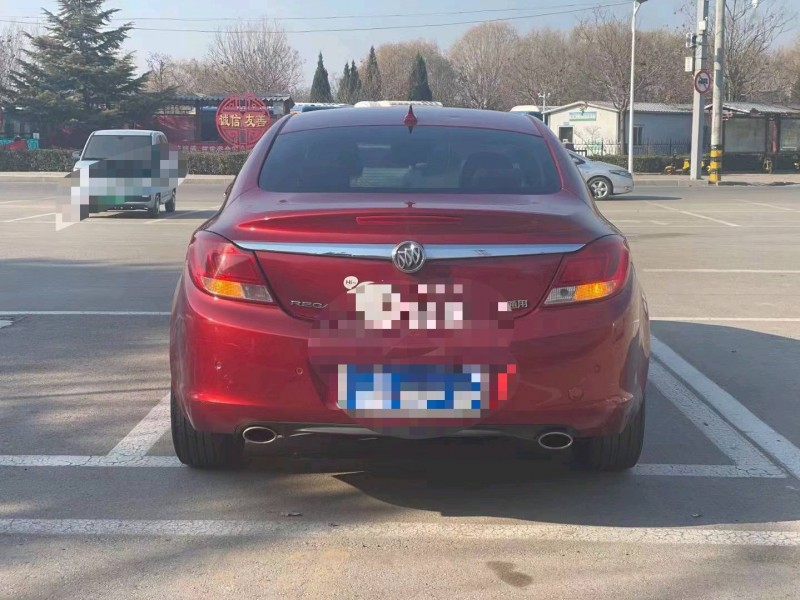 济宁13年别克君威9