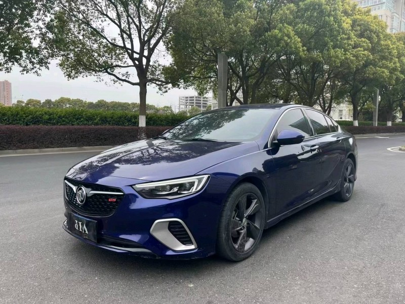 苏州18年别克君威3