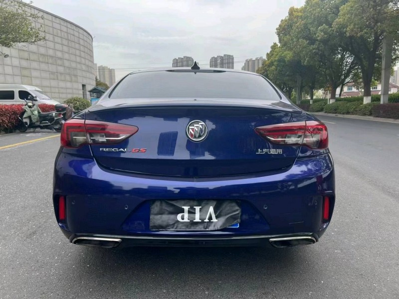 苏州18年别克君威9