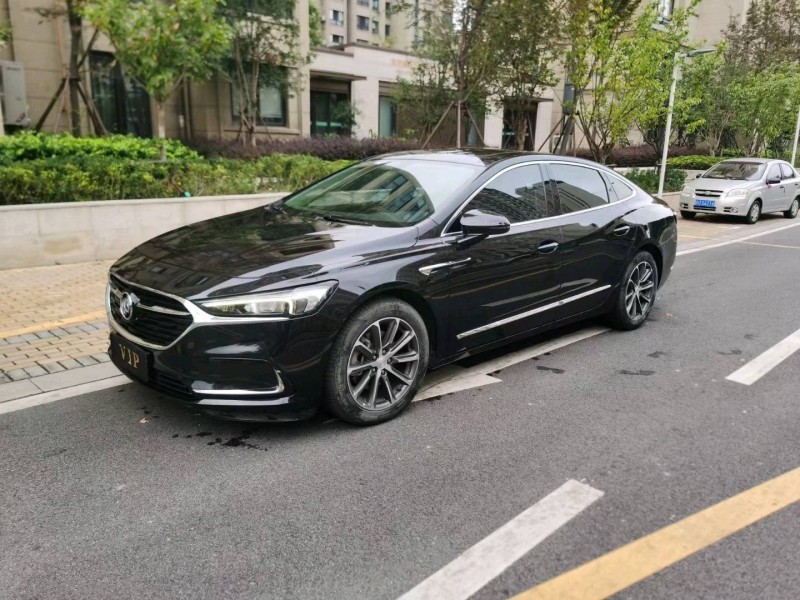 苏州20年别克君威3