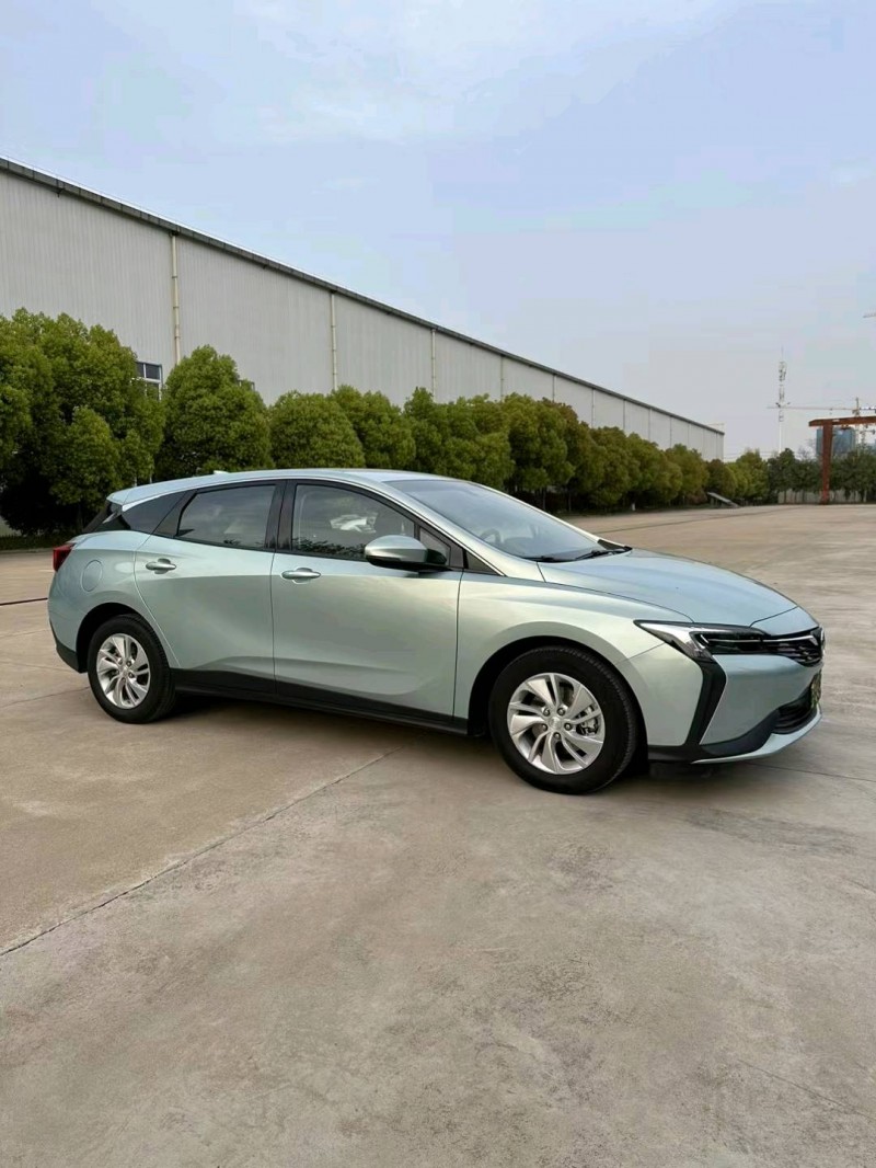 苏州23年别克微蓝2