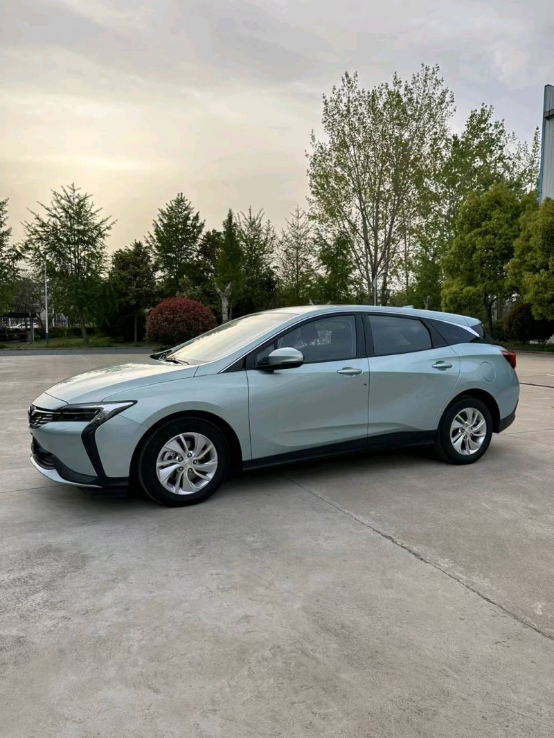 苏州23年别克微蓝3