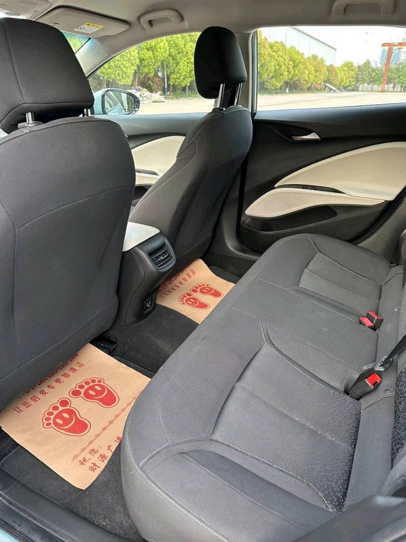 苏州23年别克微蓝4