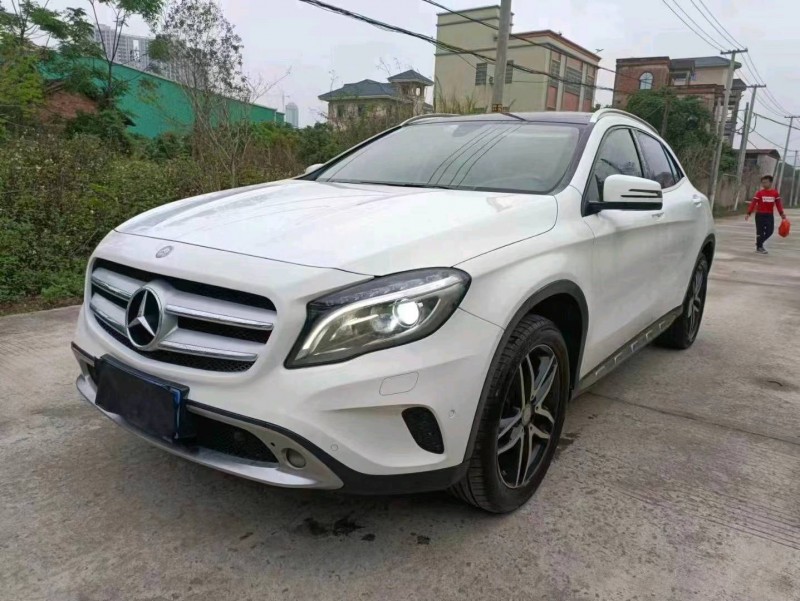 珠海16年奔驰GLA3