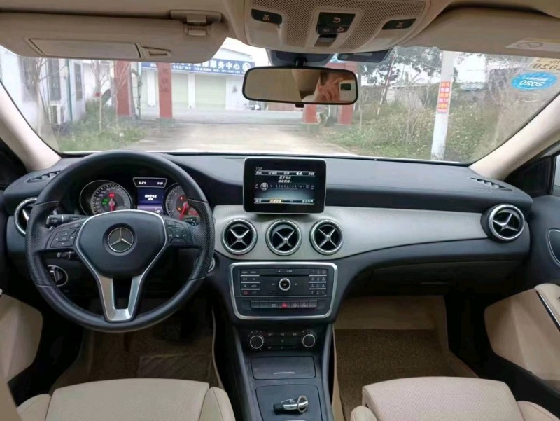 珠海16年奔驰GLA9