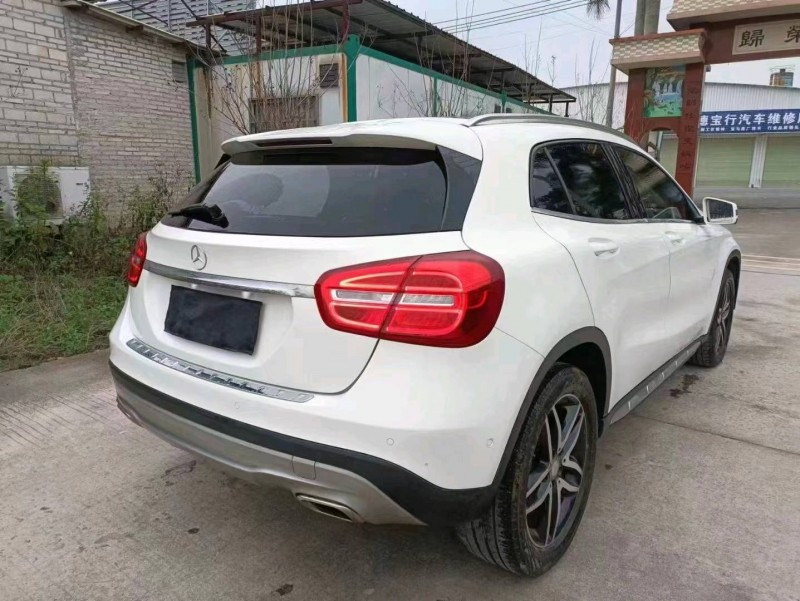 珠海16年奔驰GLA8