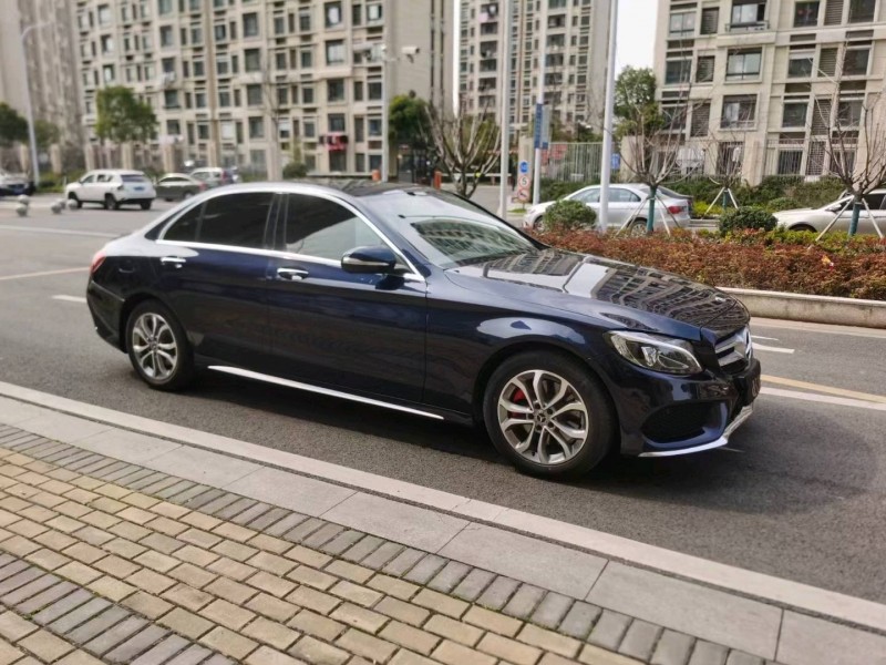 苏州18年奔驰C2