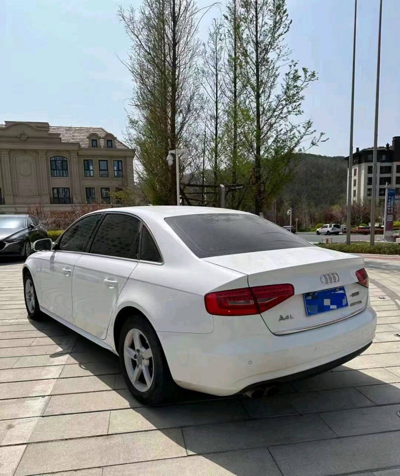 青岛13年奥迪A4L2