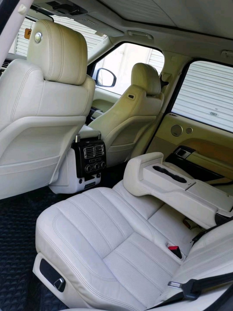 青岛15年路虎揽胜行政4