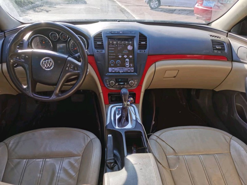 济南10年别克君威5