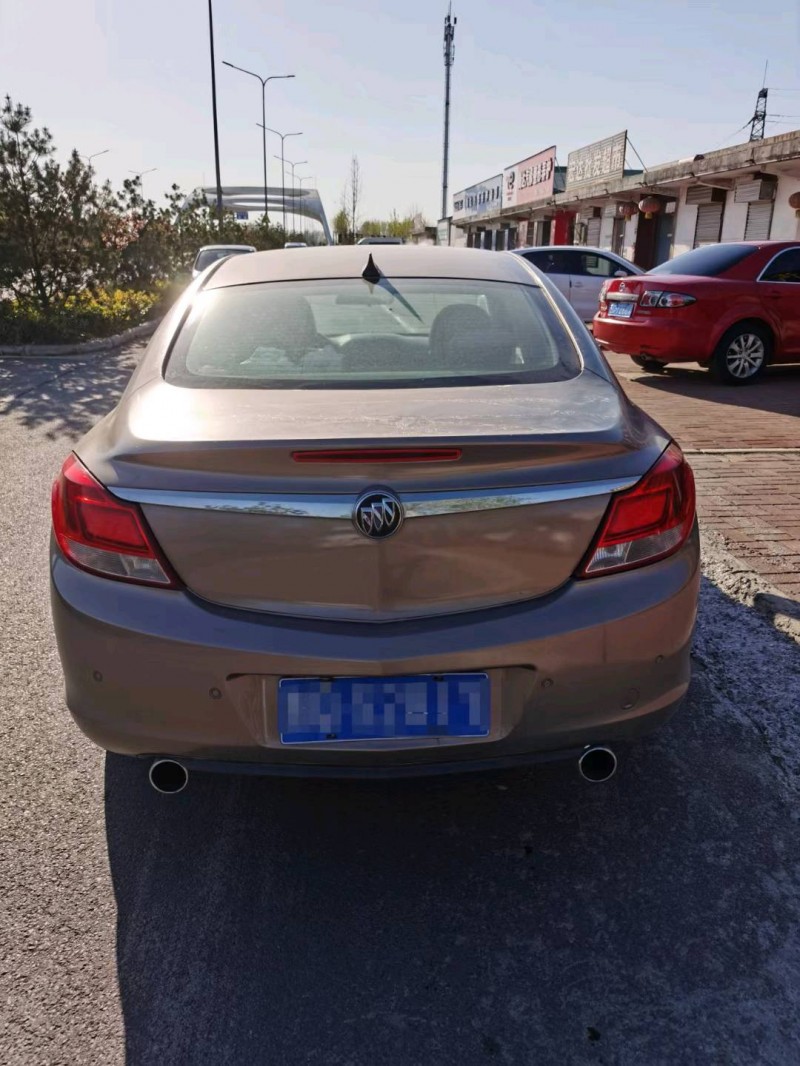 济南10年别克君威9