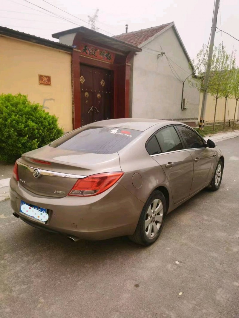 济南11年别克君威8