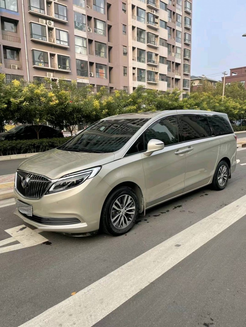 石家庄17年别克GL82