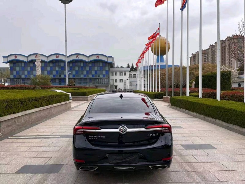 济南20年别克君越9