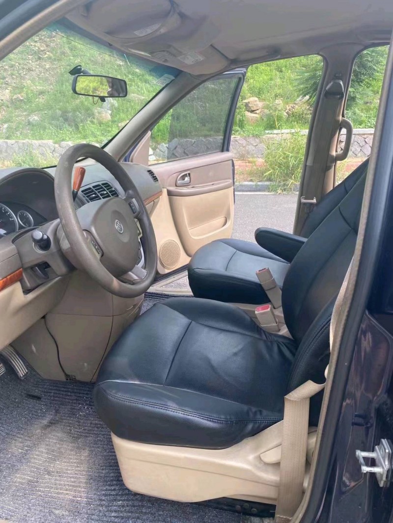 济南11年别克GL85