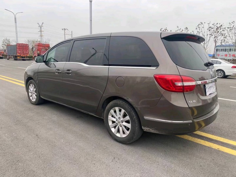 徐州16年别克GL83