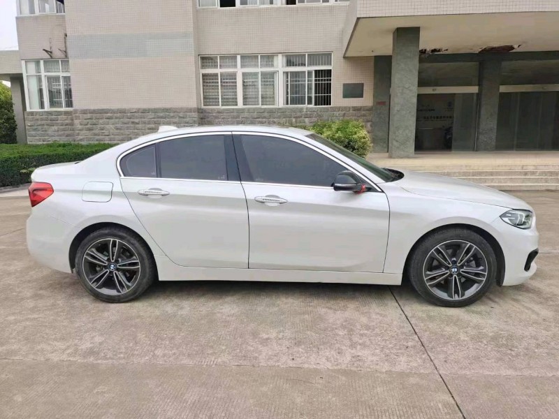 宜昌19年宝马1系4