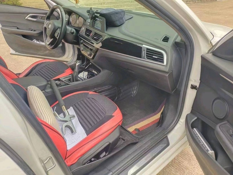 宜昌19年宝马1系7