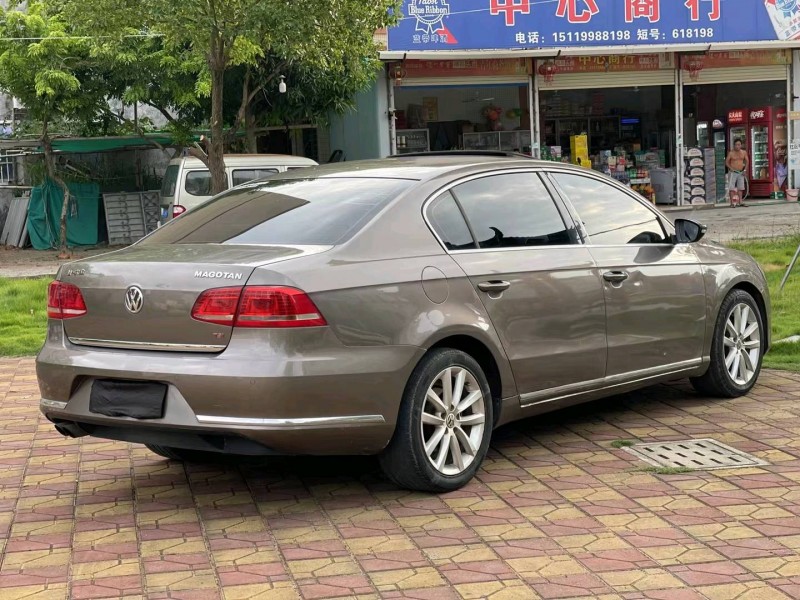 汕头13年大众迈腾8