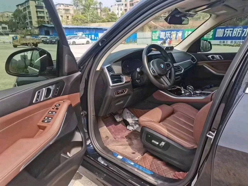 成都21年宝马X55