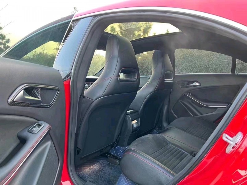 青岛16年奔驰CLA5