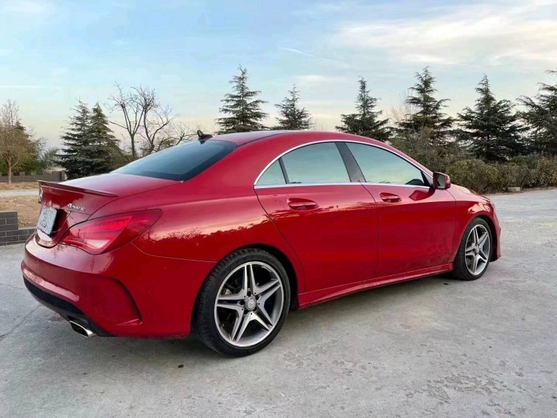 青岛16年奔驰CLA7