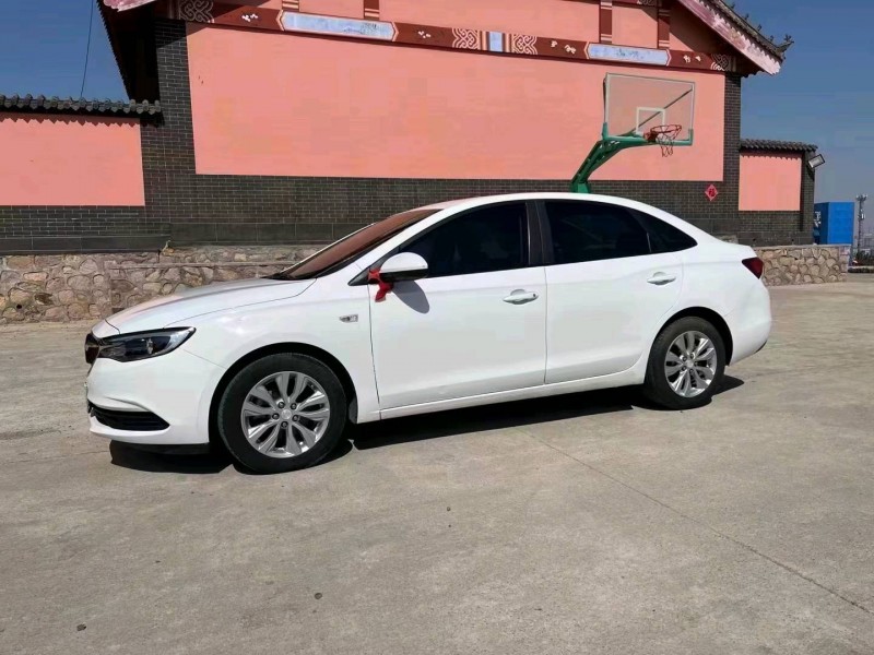 枣庄18年别克英朗2