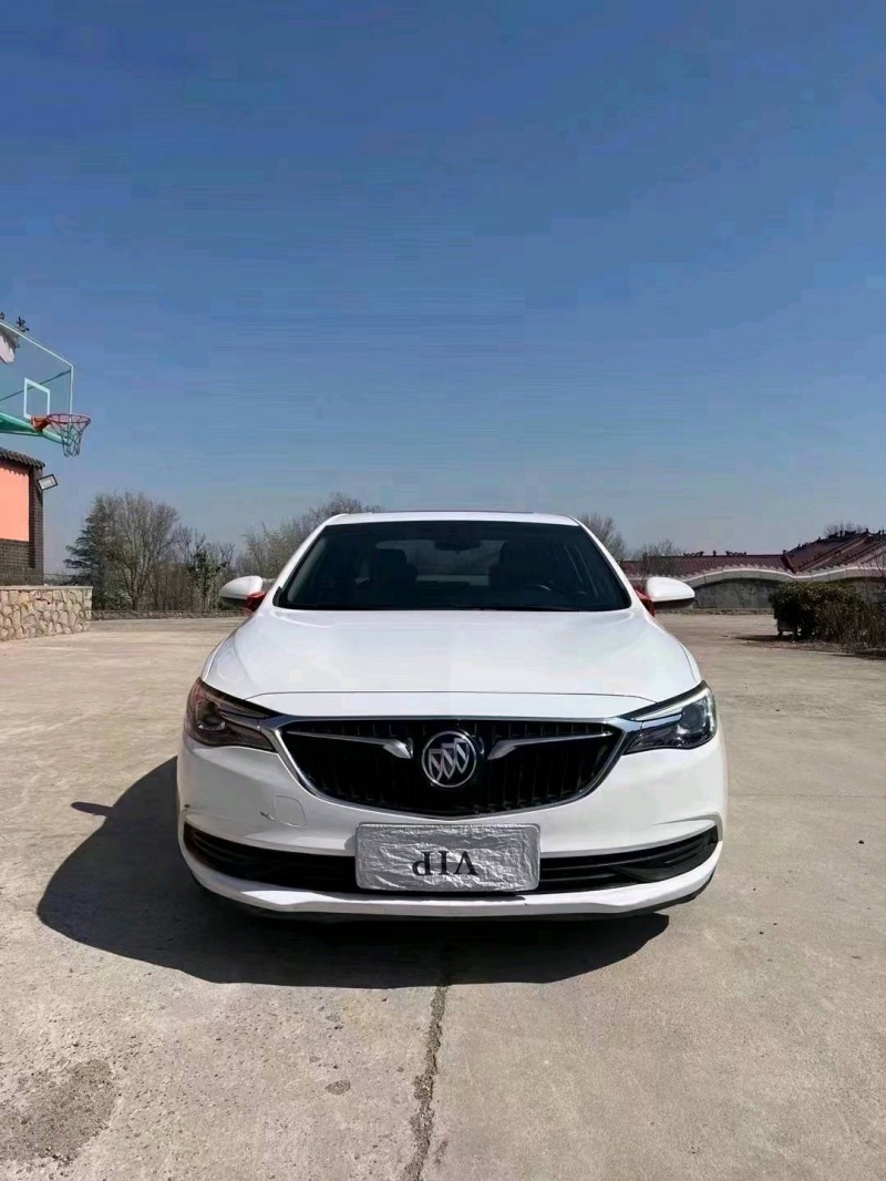 枣庄18年别克英朗1