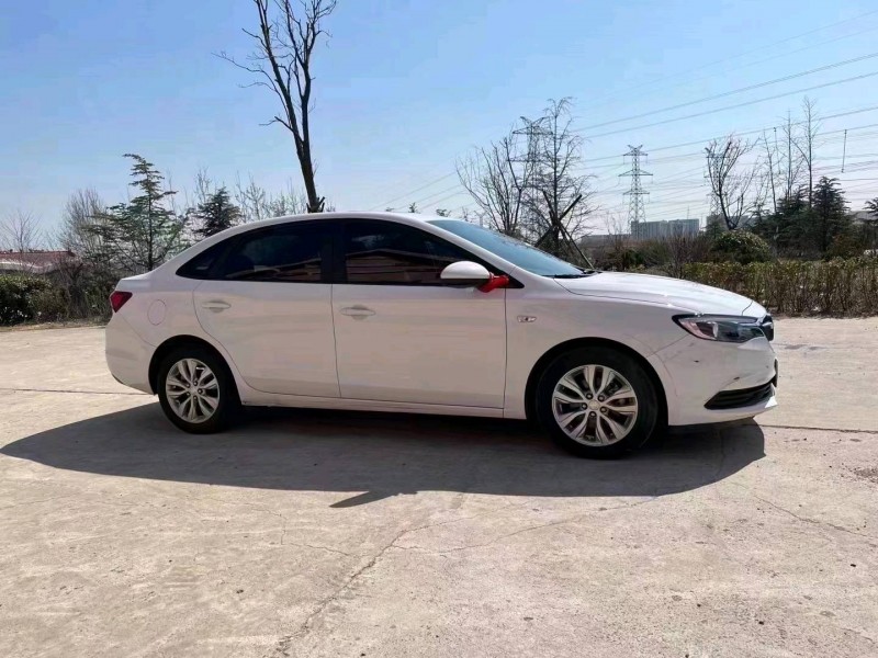 枣庄18年别克英朗3