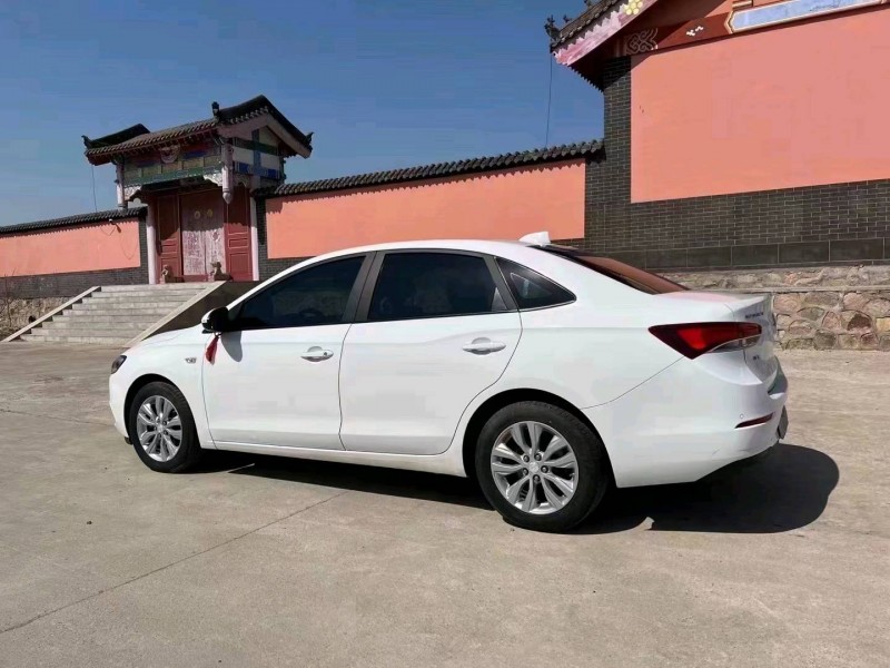 枣庄18年别克英朗5