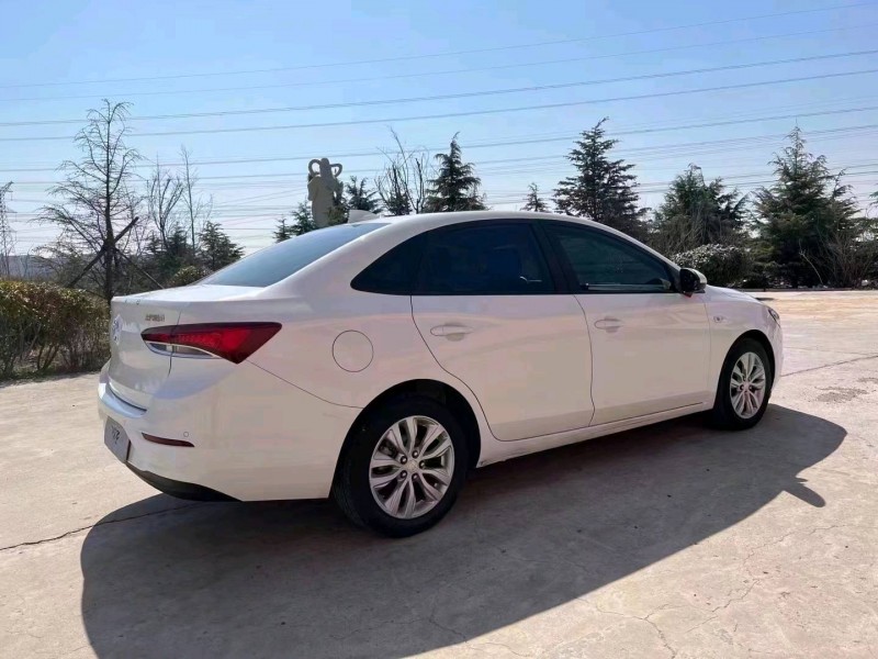 枣庄18年别克英朗6