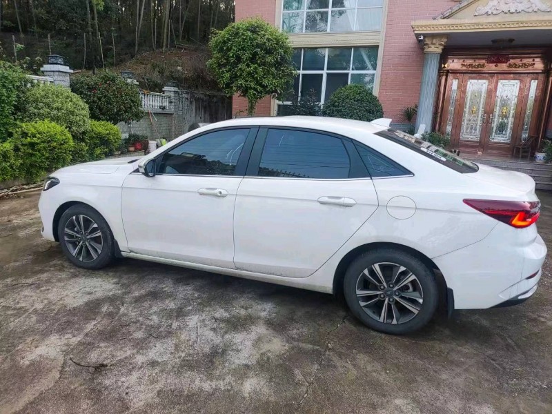 宜昌21年福特福睿斯6